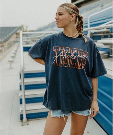 Auburn Owen Outline Oversized Tee