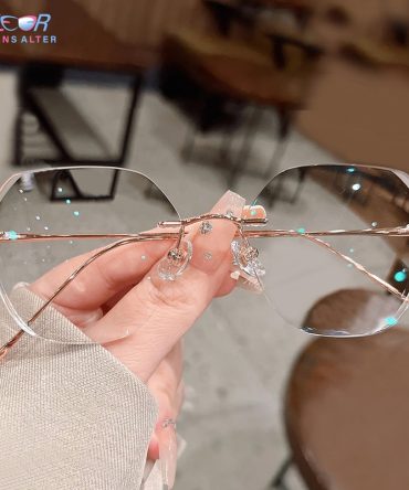 Della Eyeglasses